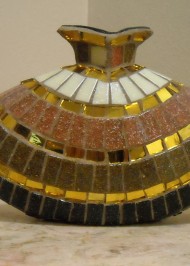 gold-tiered-vase